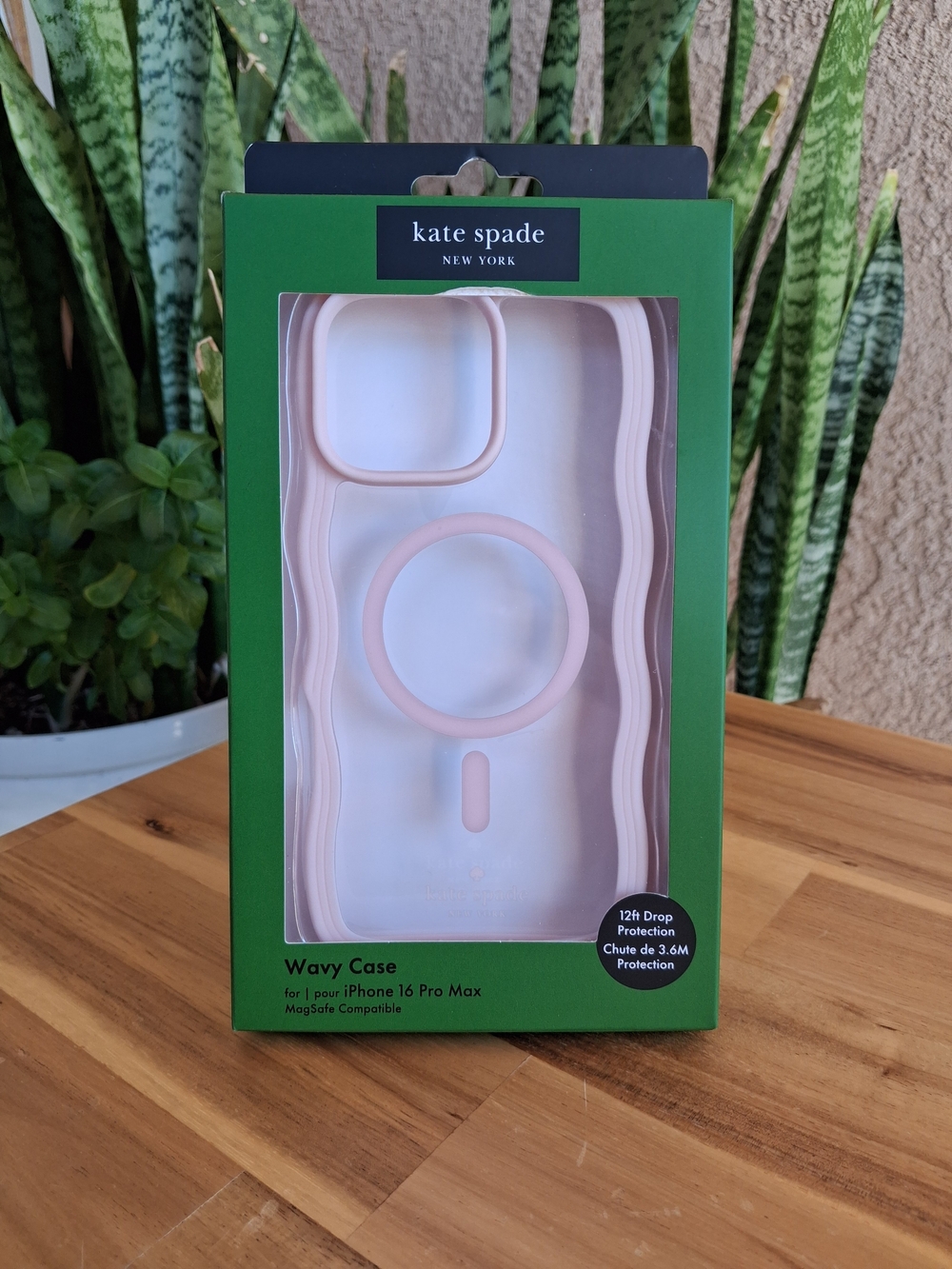 Kate Spade iPhone 16 Pro Max Wavy MagSafe Case - Blush Pink